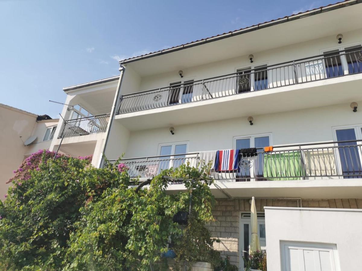 M&M'S- Lovely Apartments Baška Voda Exterior foto